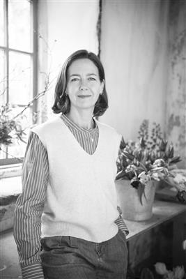 Polly Nicholson Founder and director of Bayntun Flowers, author of 'The Tulip Garden', lecturer and writer